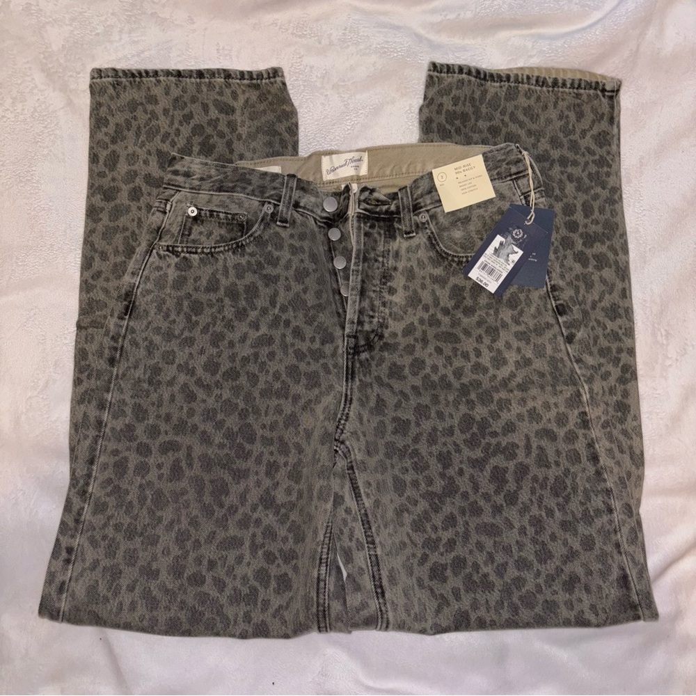 Universal Thread Grayish Brown Leopard Print Straight Leg Jeans